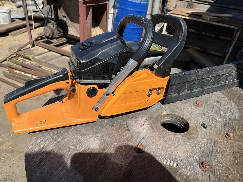 Бензопила робоча