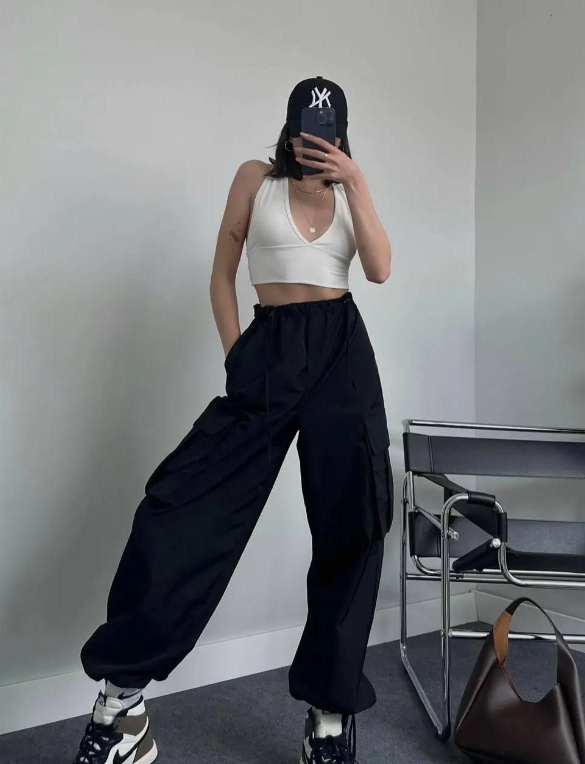 Штани карго Bershka