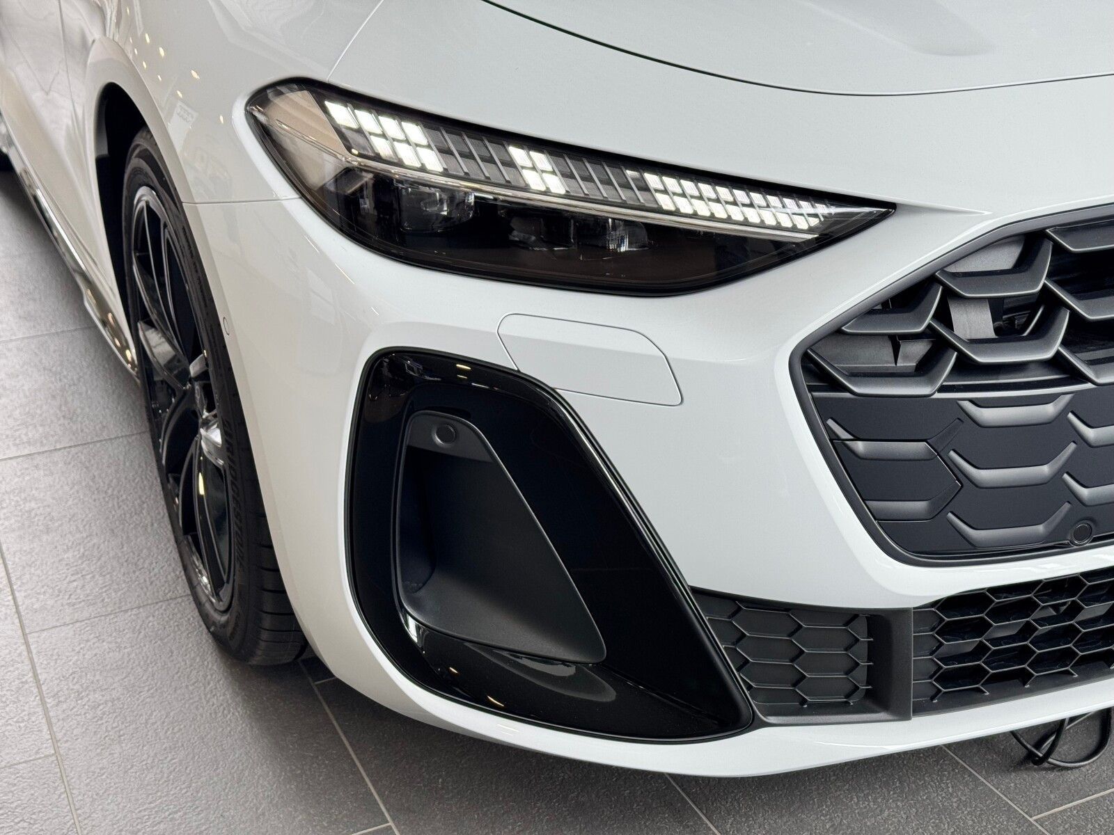 Audi A5 TFSI quattro S tronic Business Edition! Tech plus, Comfort, Exterieur