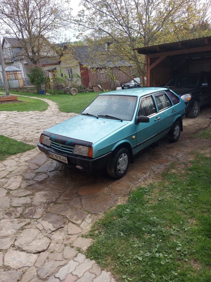 ВАЗ 21093 автомобіль LADA