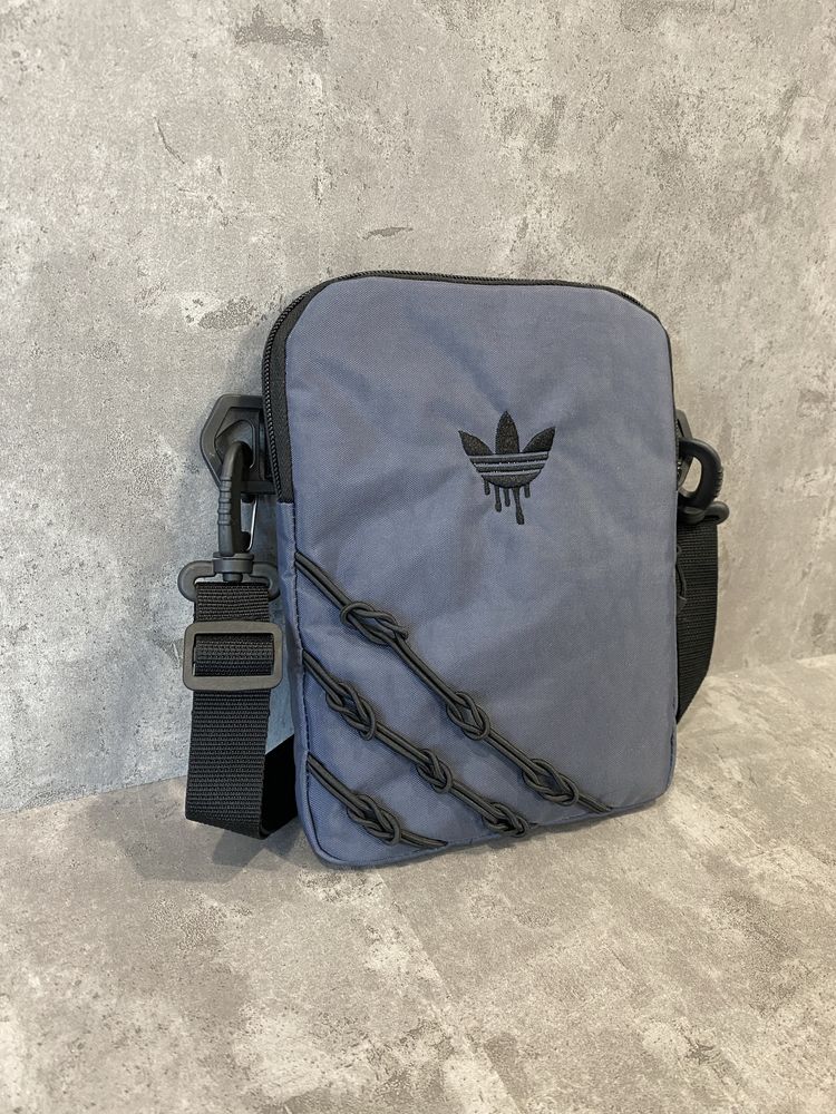 Сумка месенджер через плече Adidas Urban Vibe Custom