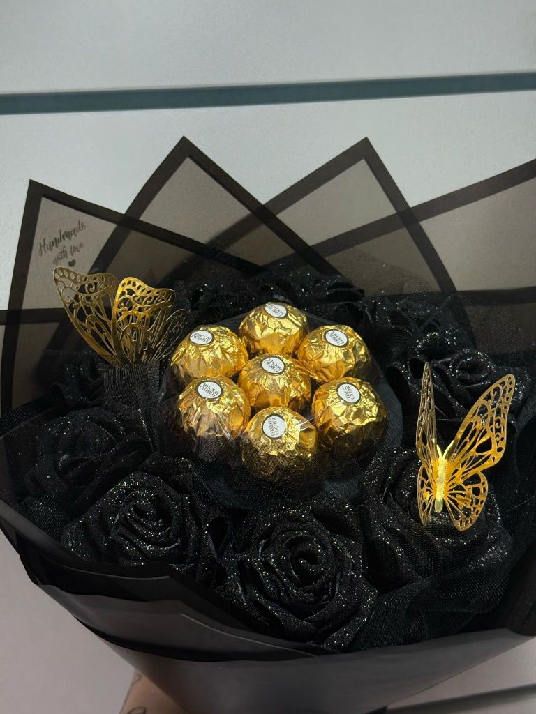 Boquê de rosas de cetim