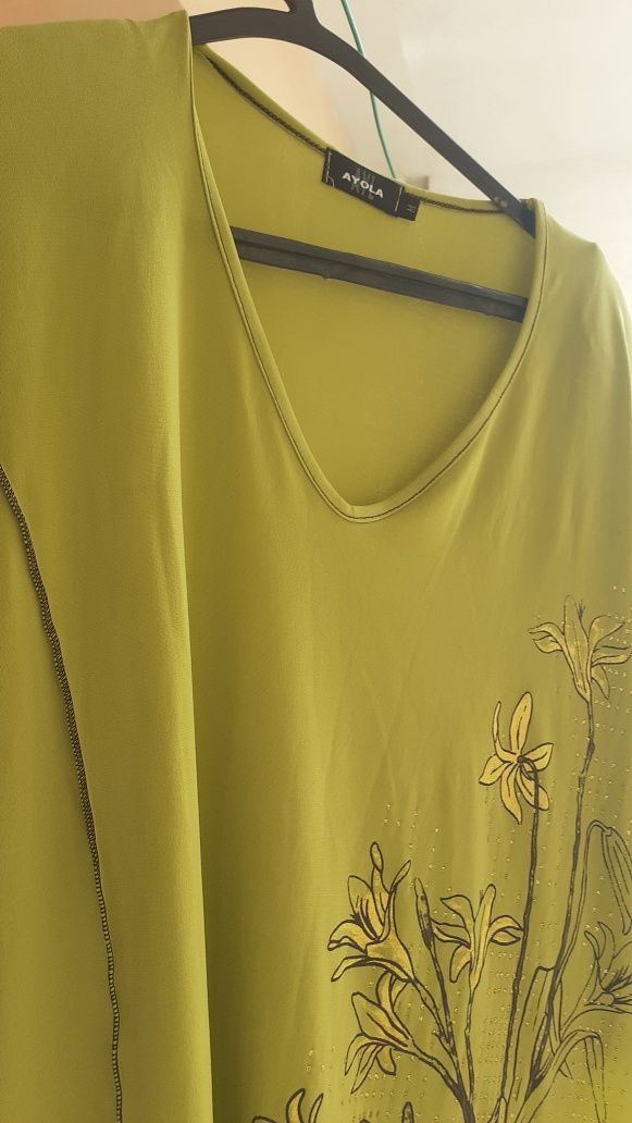 Blusa de malha de seda verde limão  tamanho m l comestampa castanha e