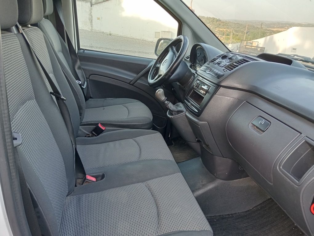 Mercedes Vito 116CDI de 9 lugares em estado novo 2012/7