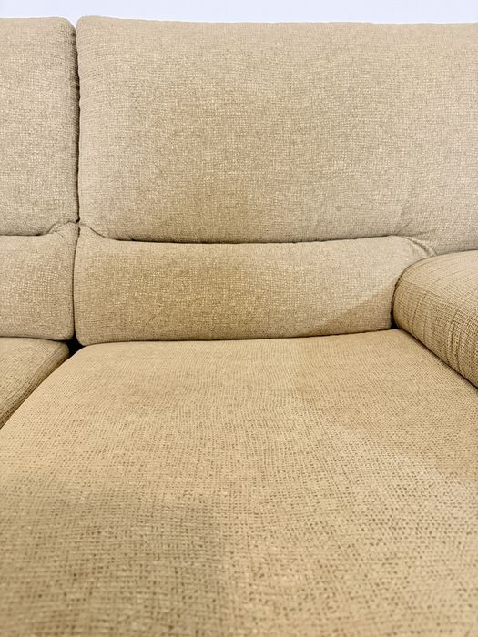 Sofá de 2 lugares em bom estado