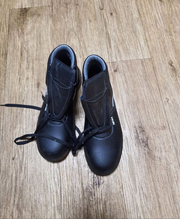 Nowe   buty   43