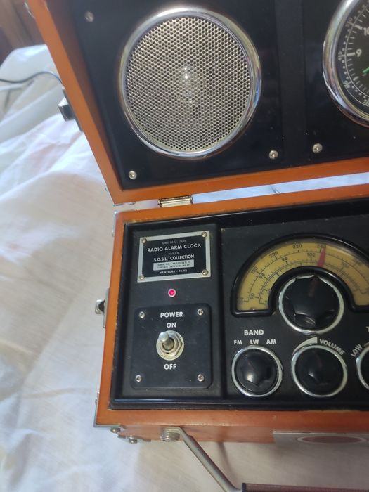 Радіо корабельне,з годинником.
