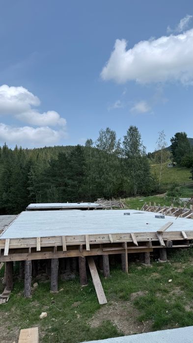 Продаж будинків  128 квадратних метрів