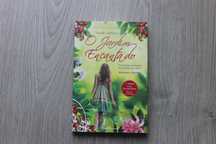 Livro O Jardim encantado de Sarah Addison Allen