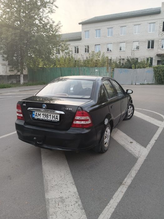 Автівка 2012 року 1.5 газ/бензин в гарному стані!