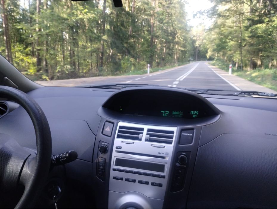 Toyota Yaris II 1.0 LPG, zadbany, bez korozji, krajowy