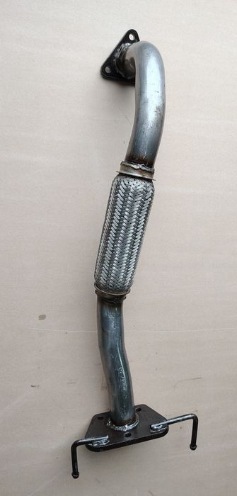 прийомна труба Kia Clarus