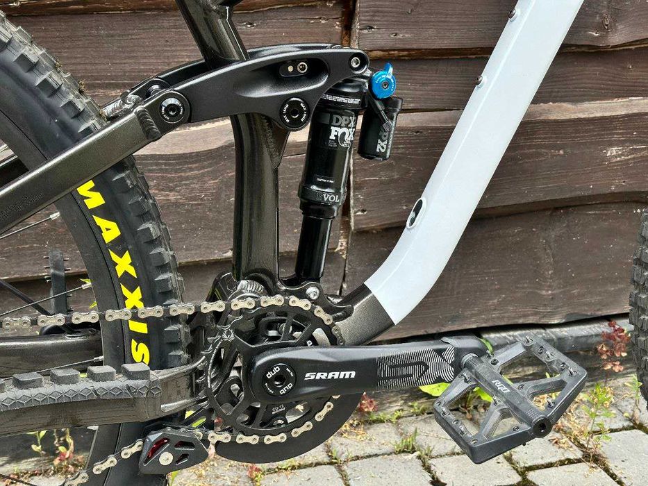 Кастомний двопідвіс