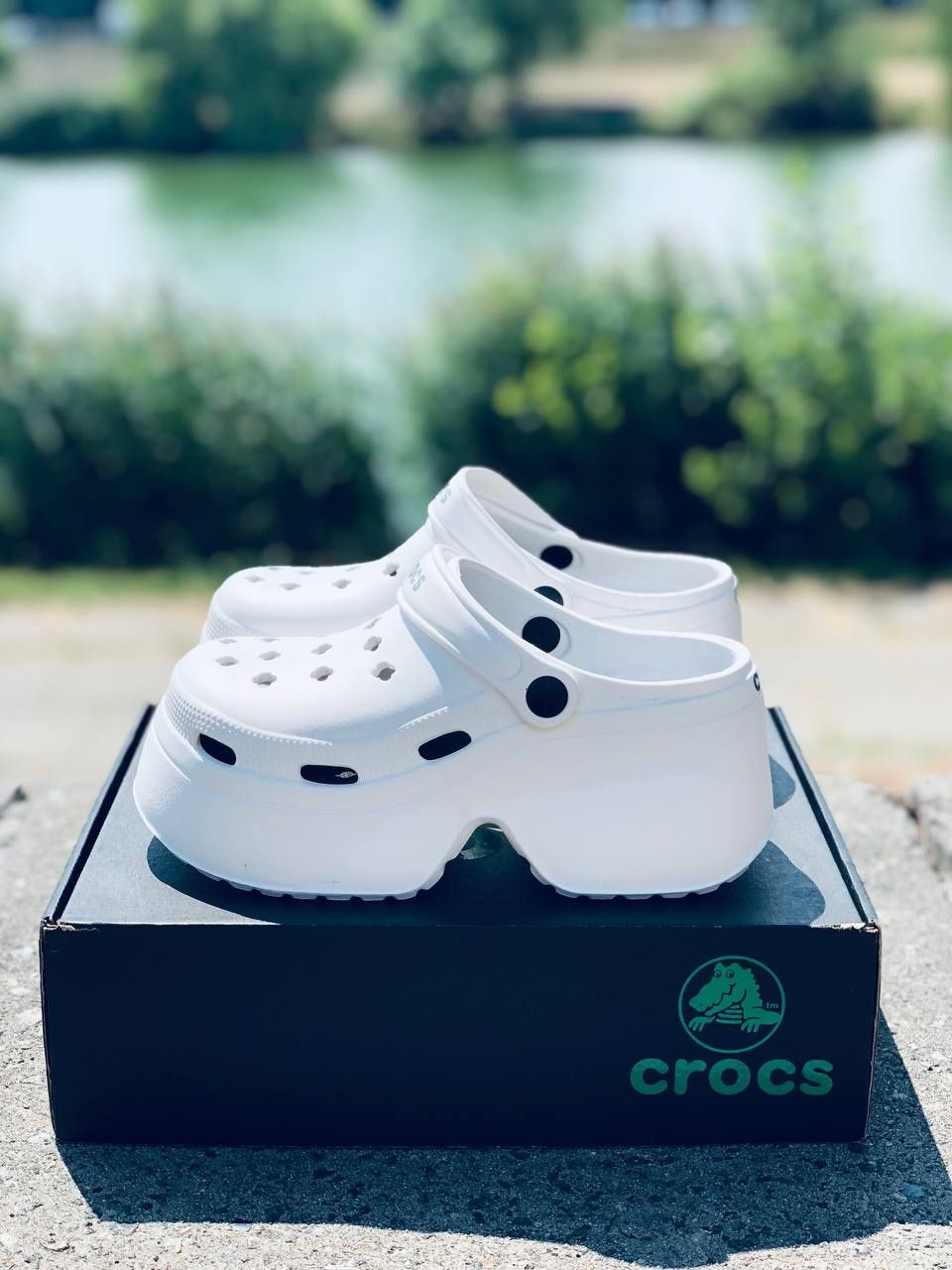 Женские шлепанцы Crocs Белые летние сабо Кроксы Жіночі крокси