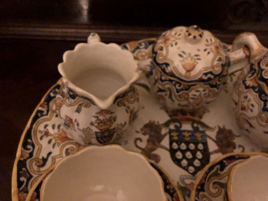 Conjunto muito antigo faiança Portuguesa
