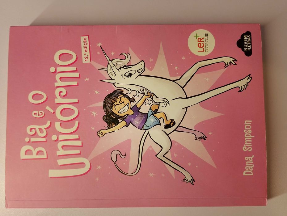 Coleção de Livros "Bia e o Unicórnio" da autora Dana Simpson