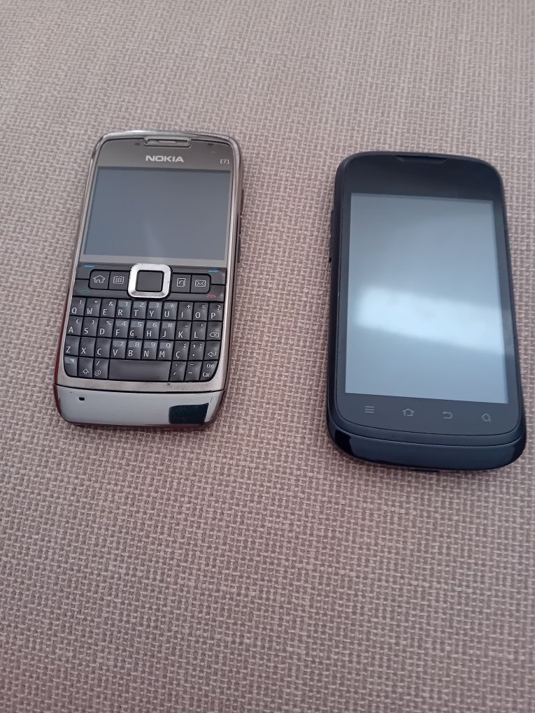2 telemóveis para peças
