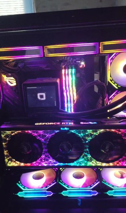 Продаю готовий комп'ютер rtx 4090 + ryzen 7 9800x3d