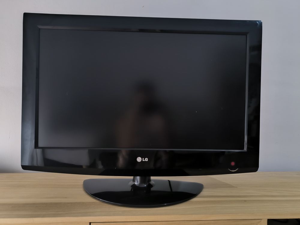 TV LG à venda 32 polegadas – Bom estado