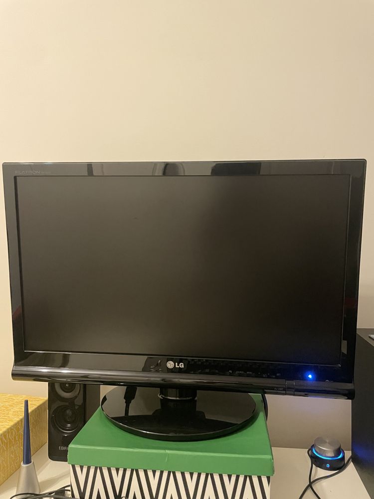 Monitor LG W2363D