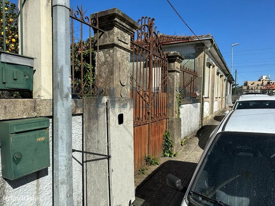 Moradias para recuperar em Ermesinde - Valongo