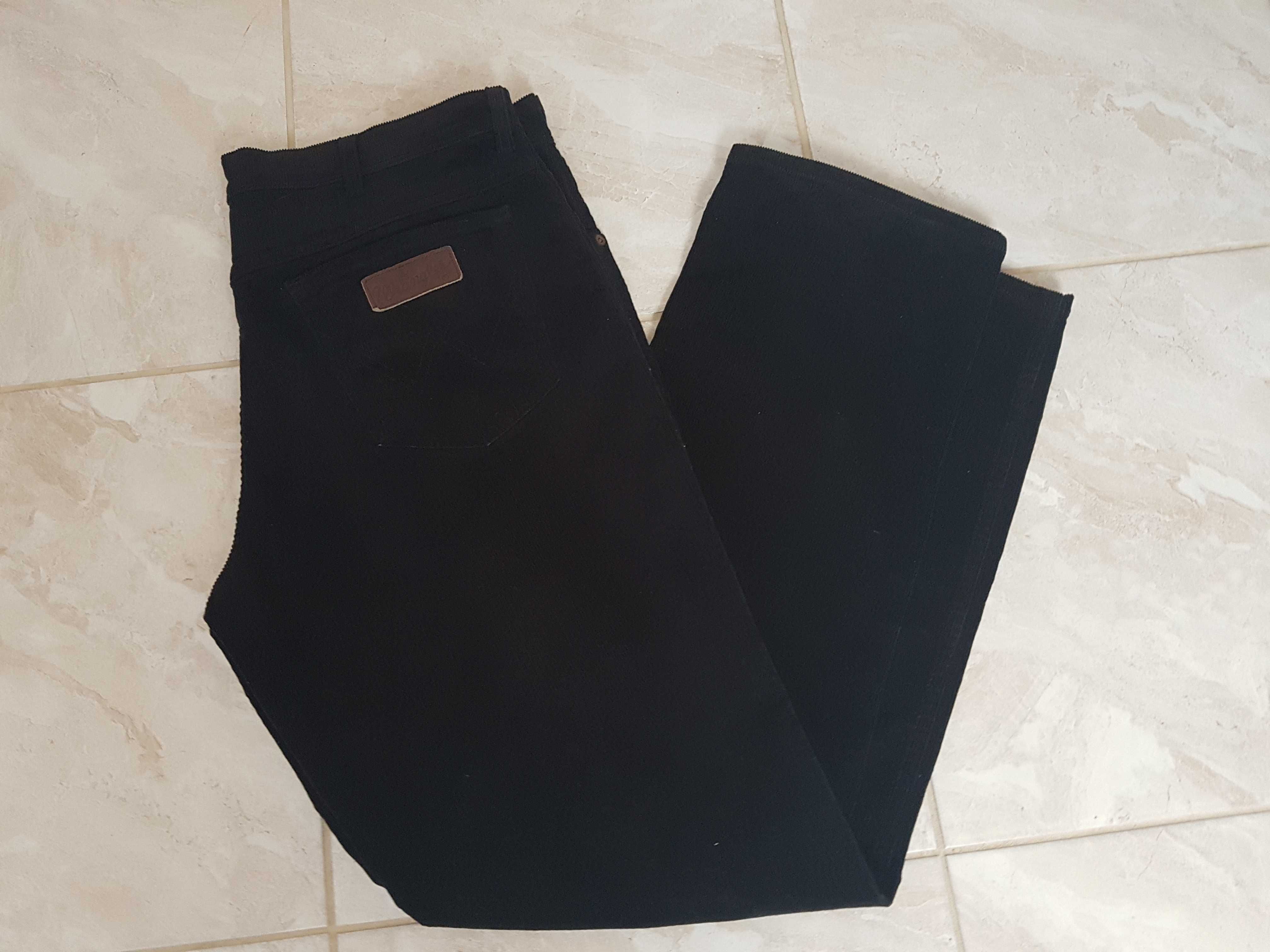 Wrangler Texas stretch 38/34 pas:2x49-55cm