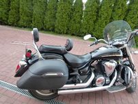 Bagażnik Yamaha XVS 1300 V Star szyba