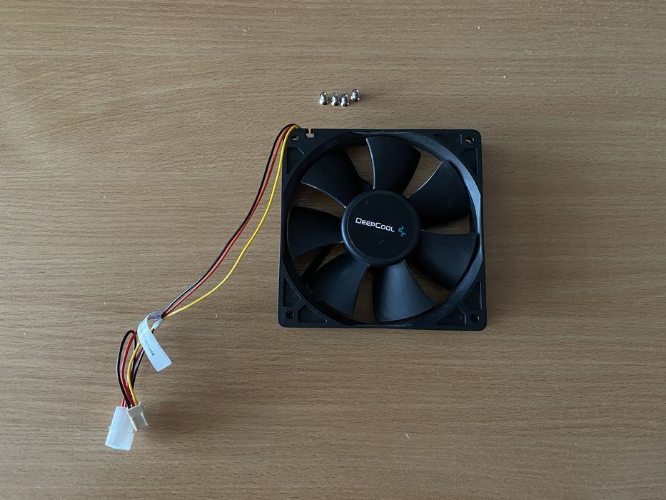 Продам куллер для компьютера DeepCool