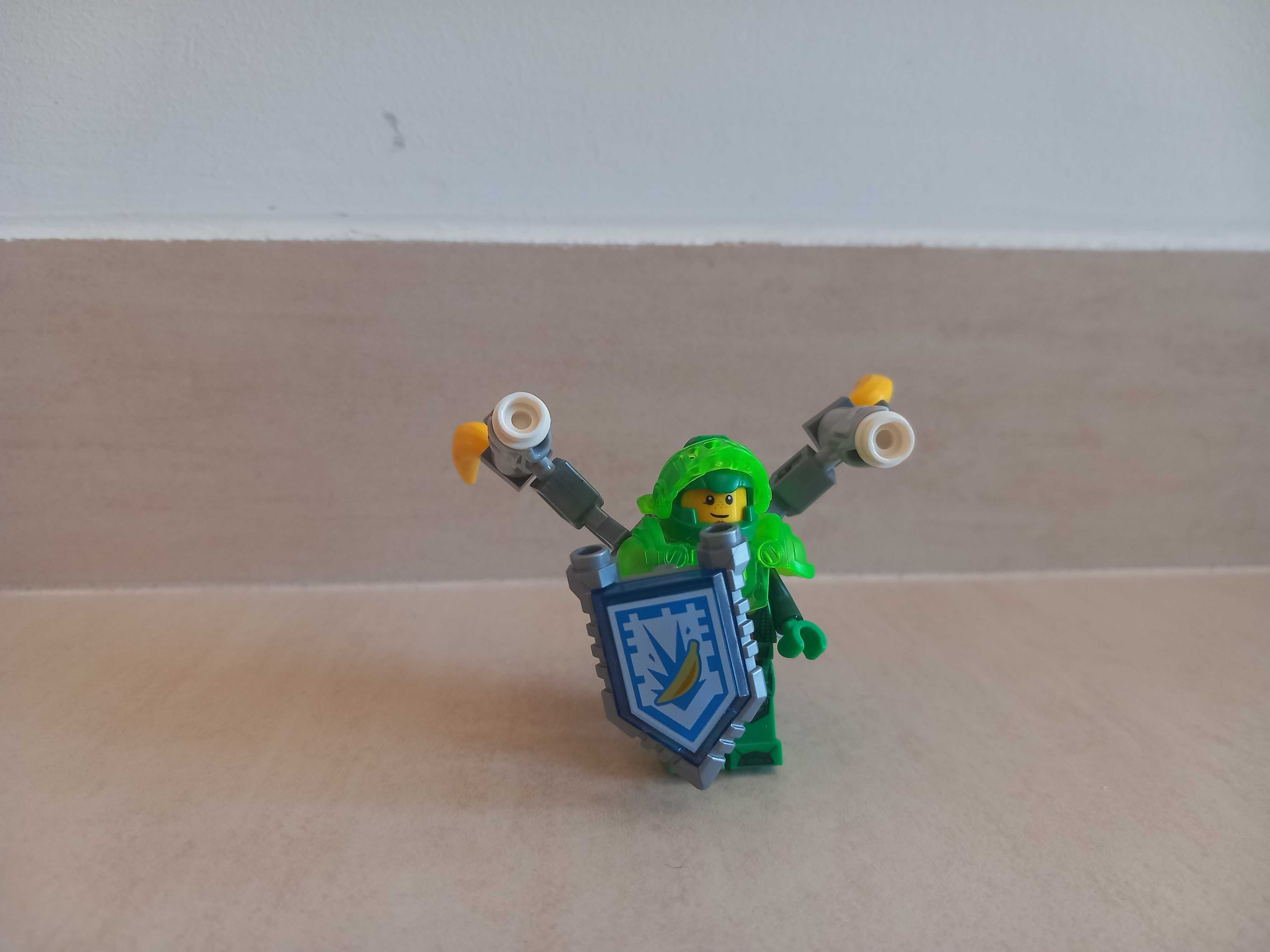 Lego Nexo Knights Aaron