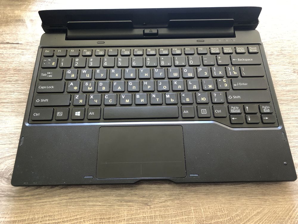 Fujitsu q704 док станція