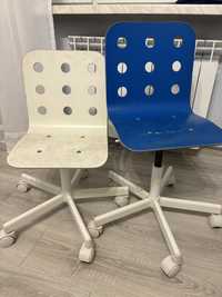 Krzesla do biurka Ikea