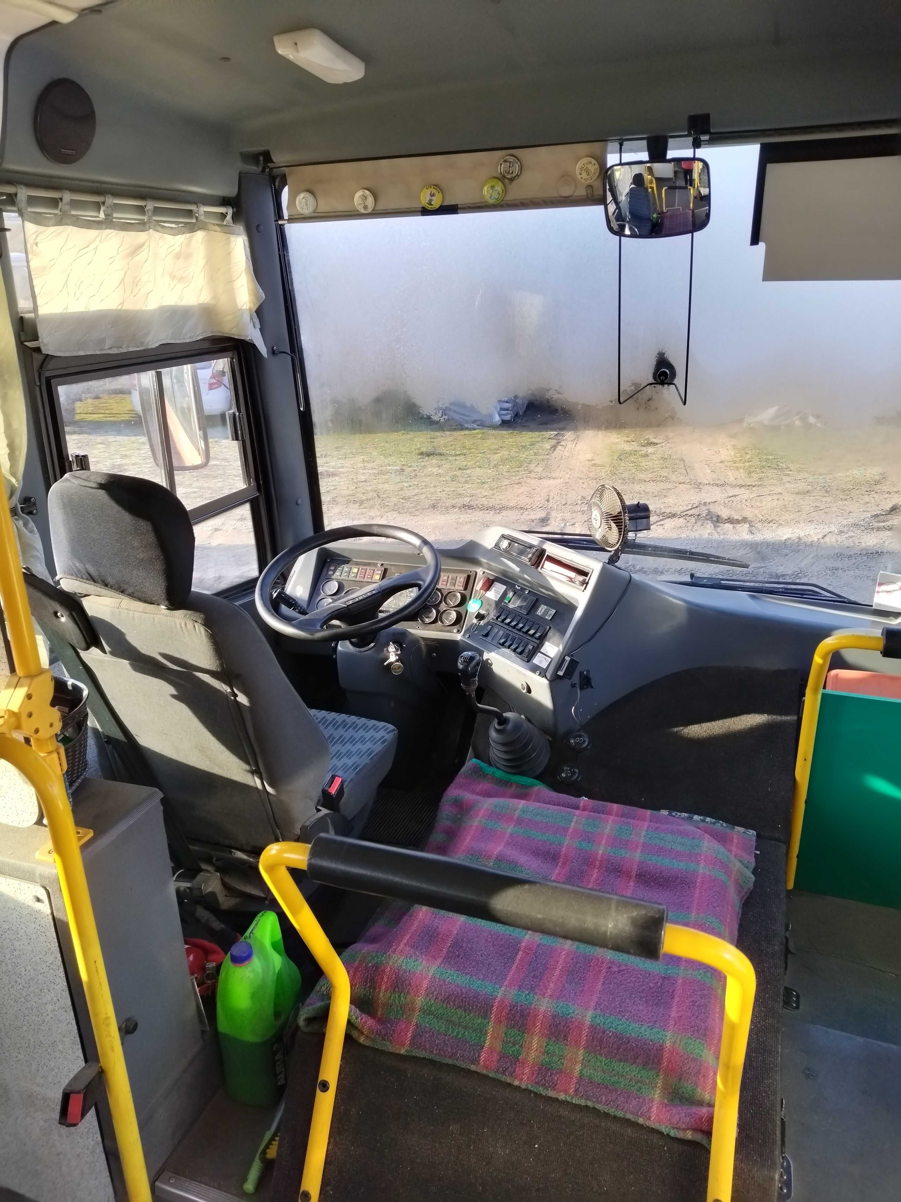 Autobus Jelcz LO90M/S
