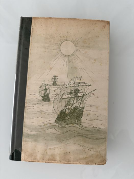 Livro Os Lusíadas de Luís de Camões edição comemorativa