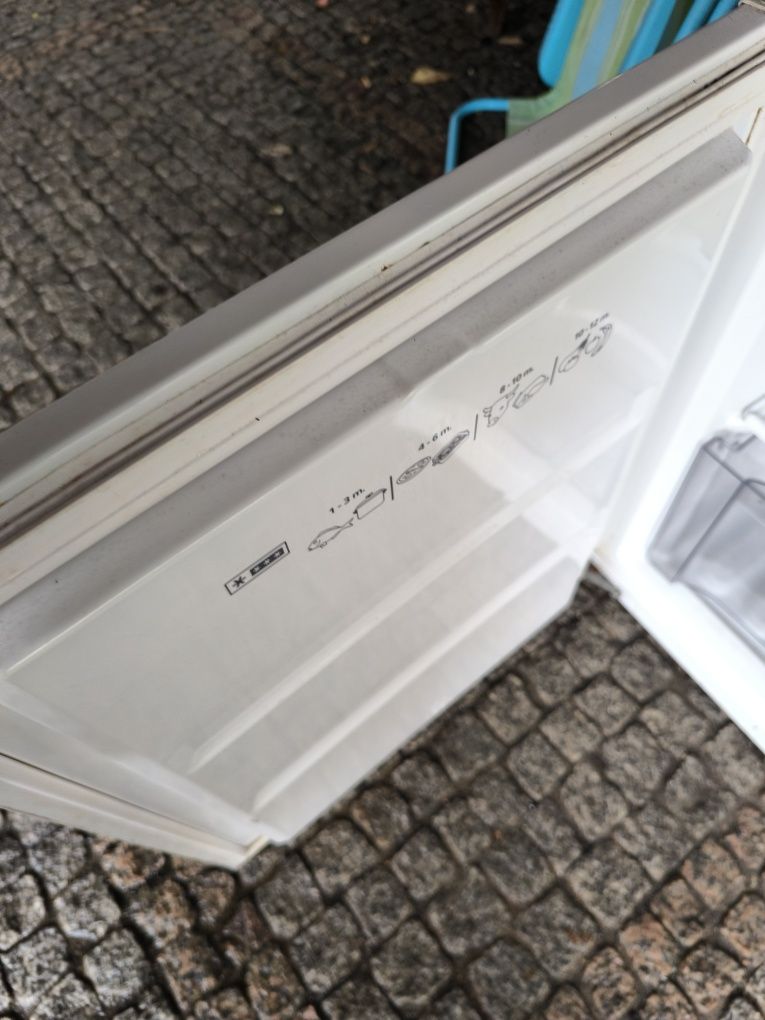 Frigorífico Fagor de encastrar para arranjar