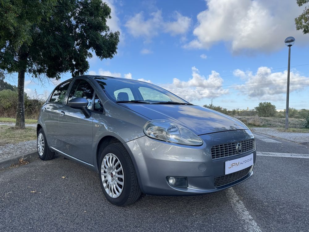 Fiat Grande Punto 1.2i - Garantia de 18 Meses