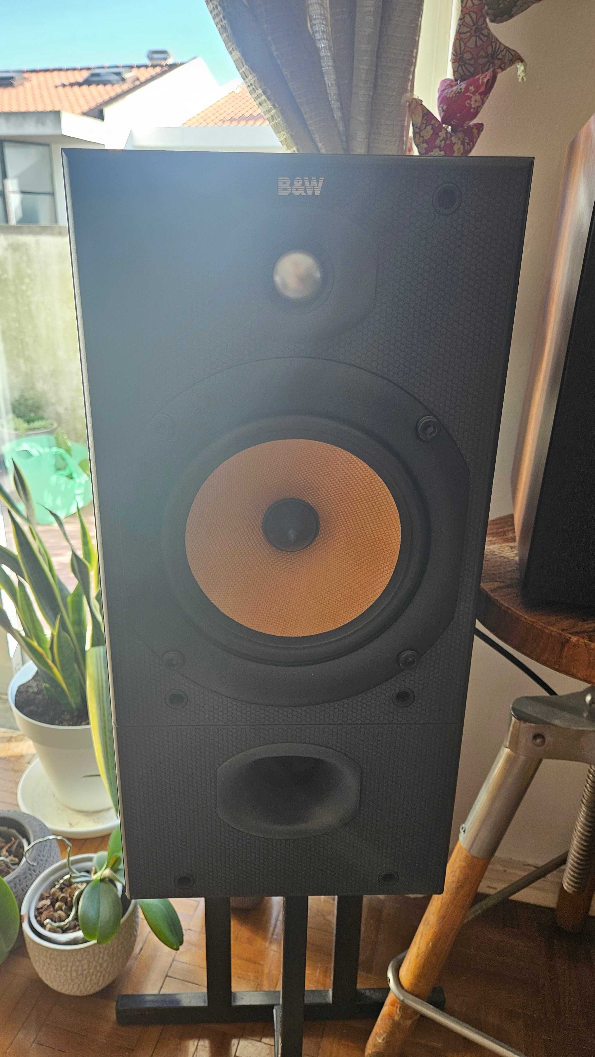 Colunas B&W Bower & Wilkins -  DM602 S2 120w 8 Ω