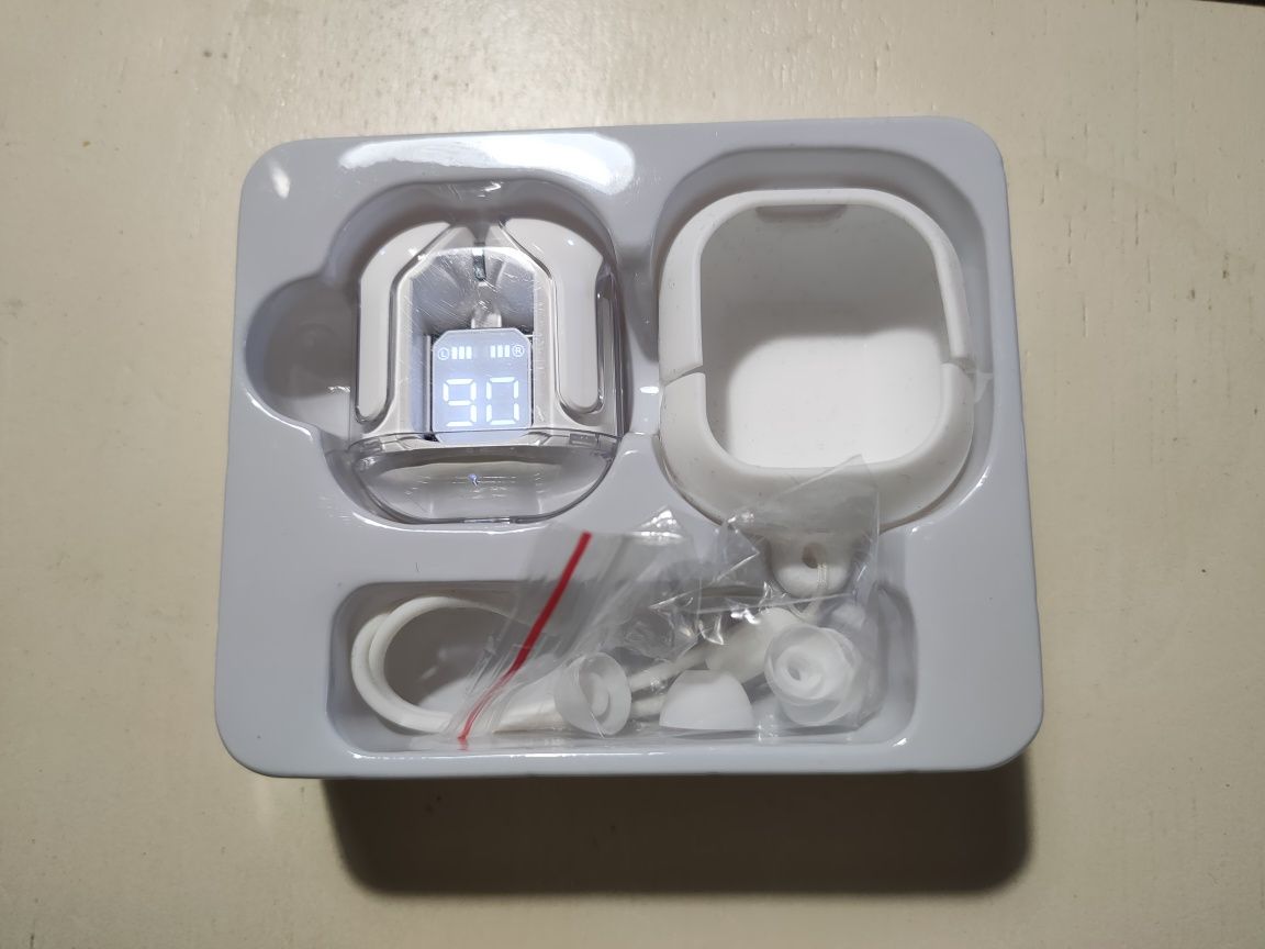 Słuchawki douszne Bluetooth wejście C z wyświetlaczem