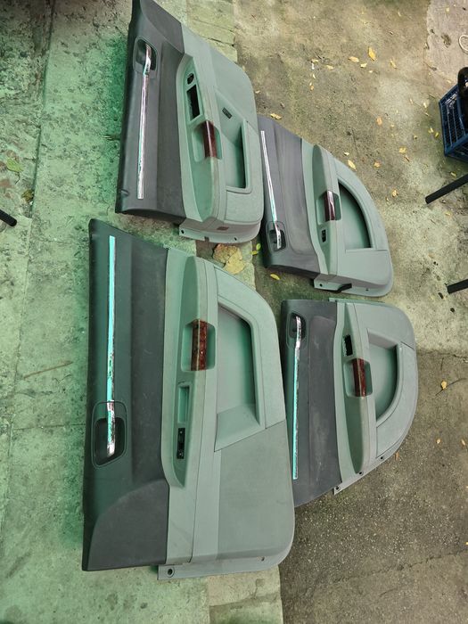 Обшивка карта двери Chrysler 300C крайслер 300с дверные карты