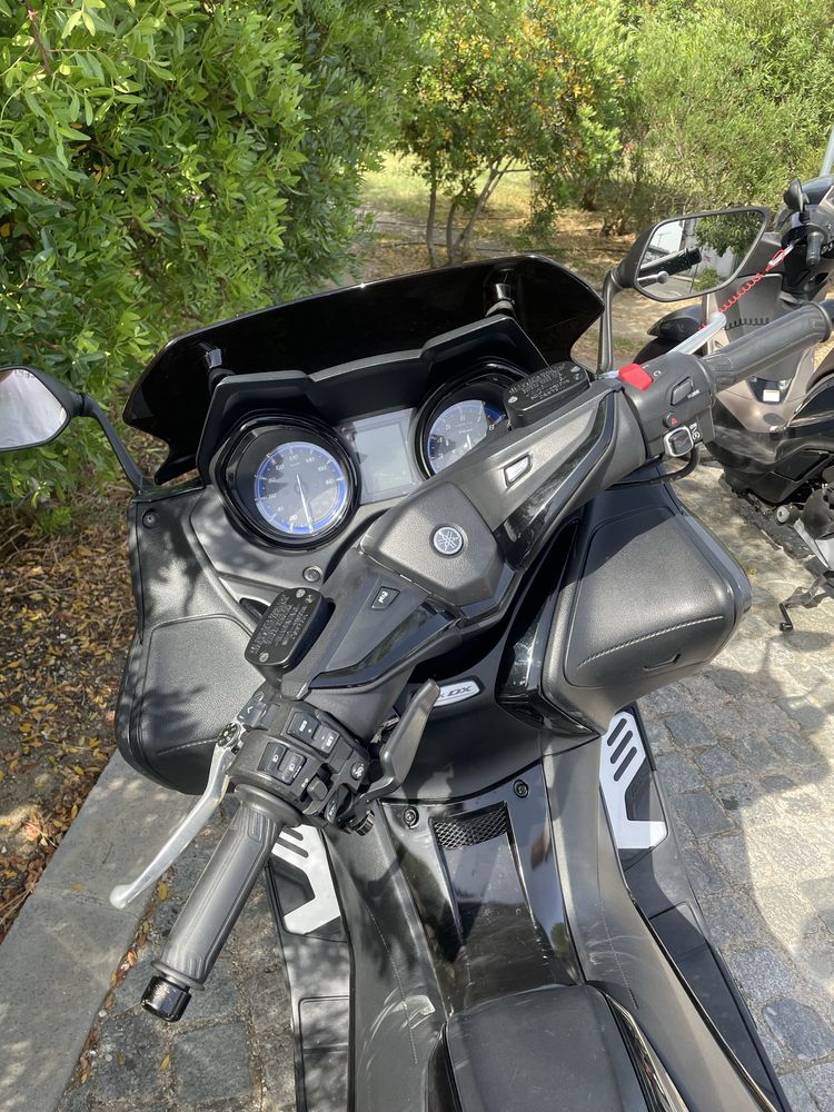 Vendo Yamaha Tmax 530 DX