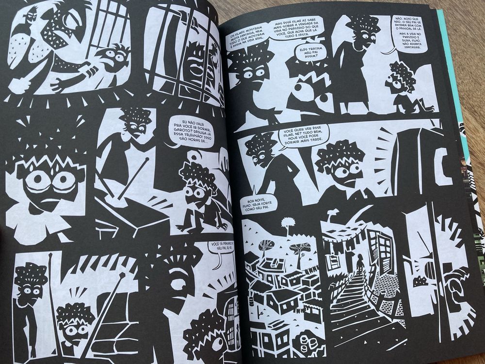 Banda desenhada Morro da Favela - André Diniz