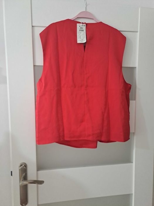 Bluzka czerwona bez rękawów