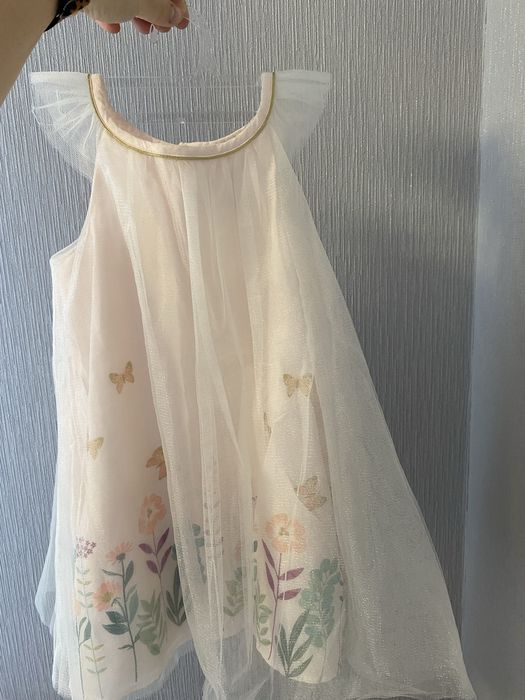 Святкові сукні 2,3,4,5,6 рочків