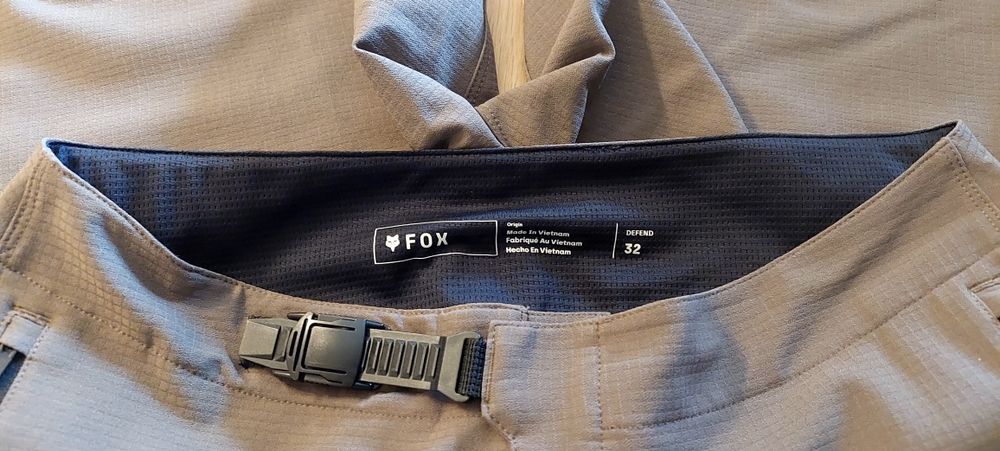 Calções FOX Defend 2 Unidades