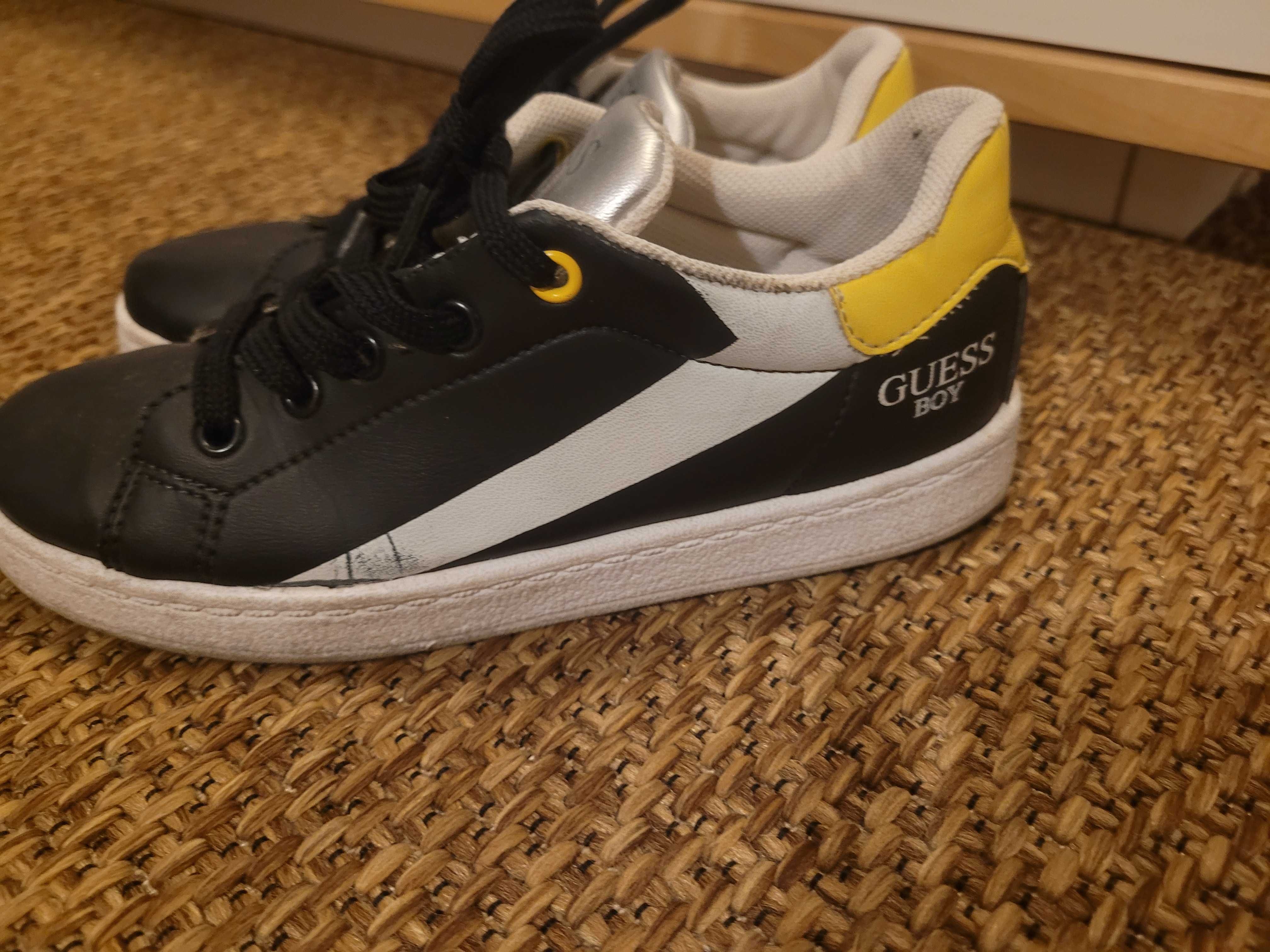 Buty chlopiece guess