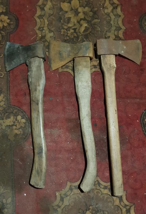 Продам Топоры хозинвентарь