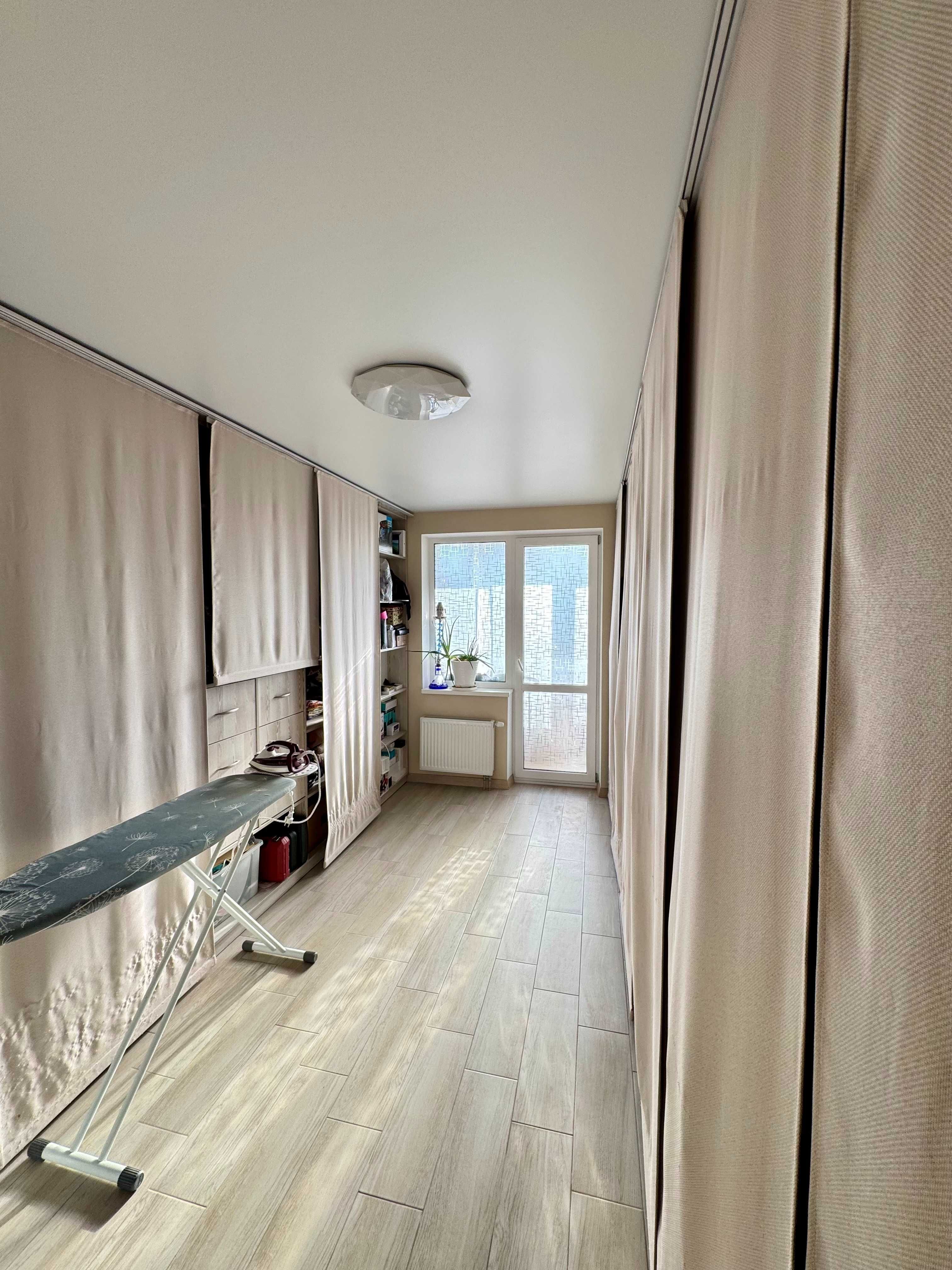 Продаж 4-х кімнатна квартири ,107 м2. в ЖК "Кришталеві Джерела"