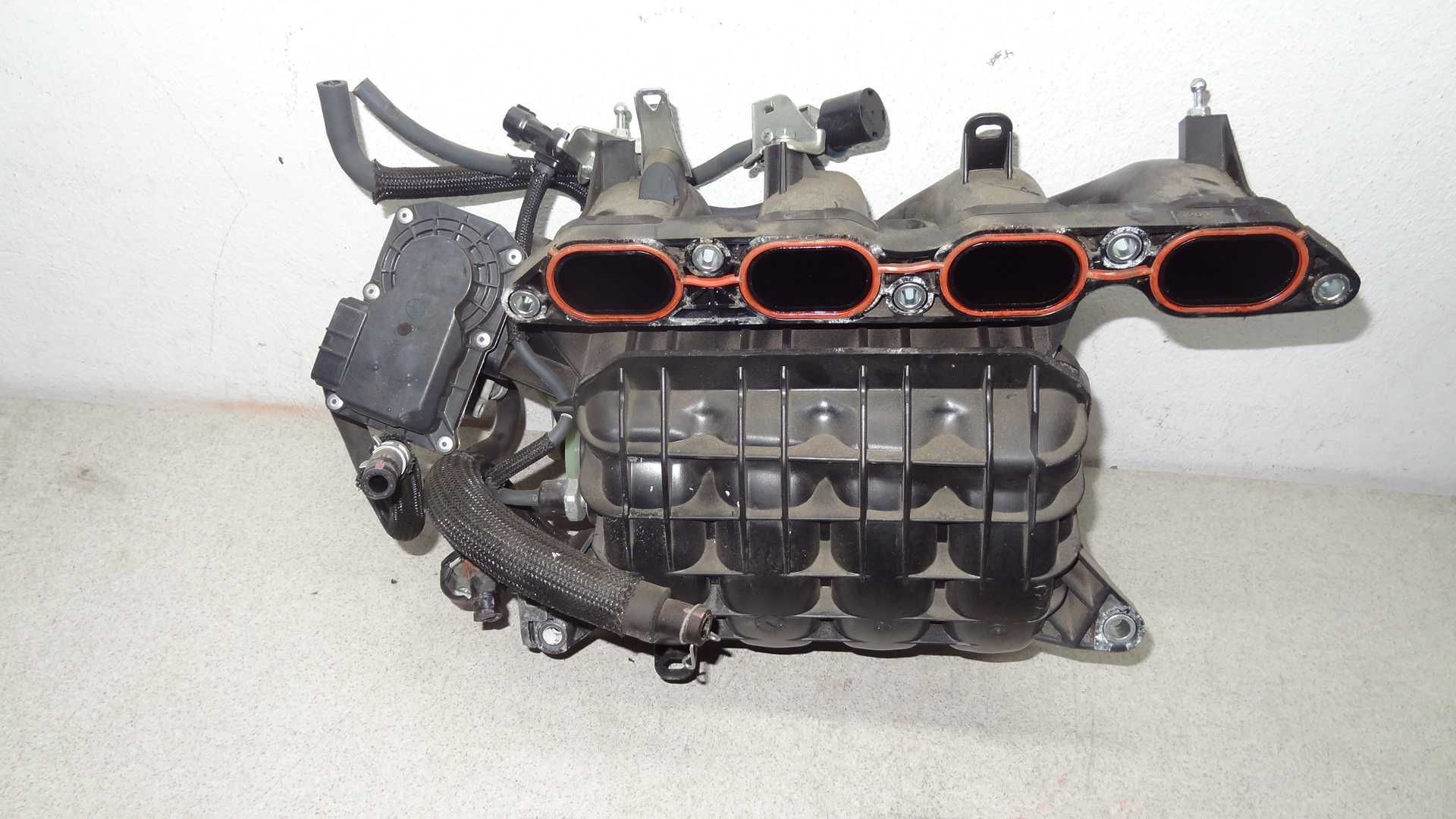 Toyota avensis t27 rav4 kolektor ssący 2.0 3ZR