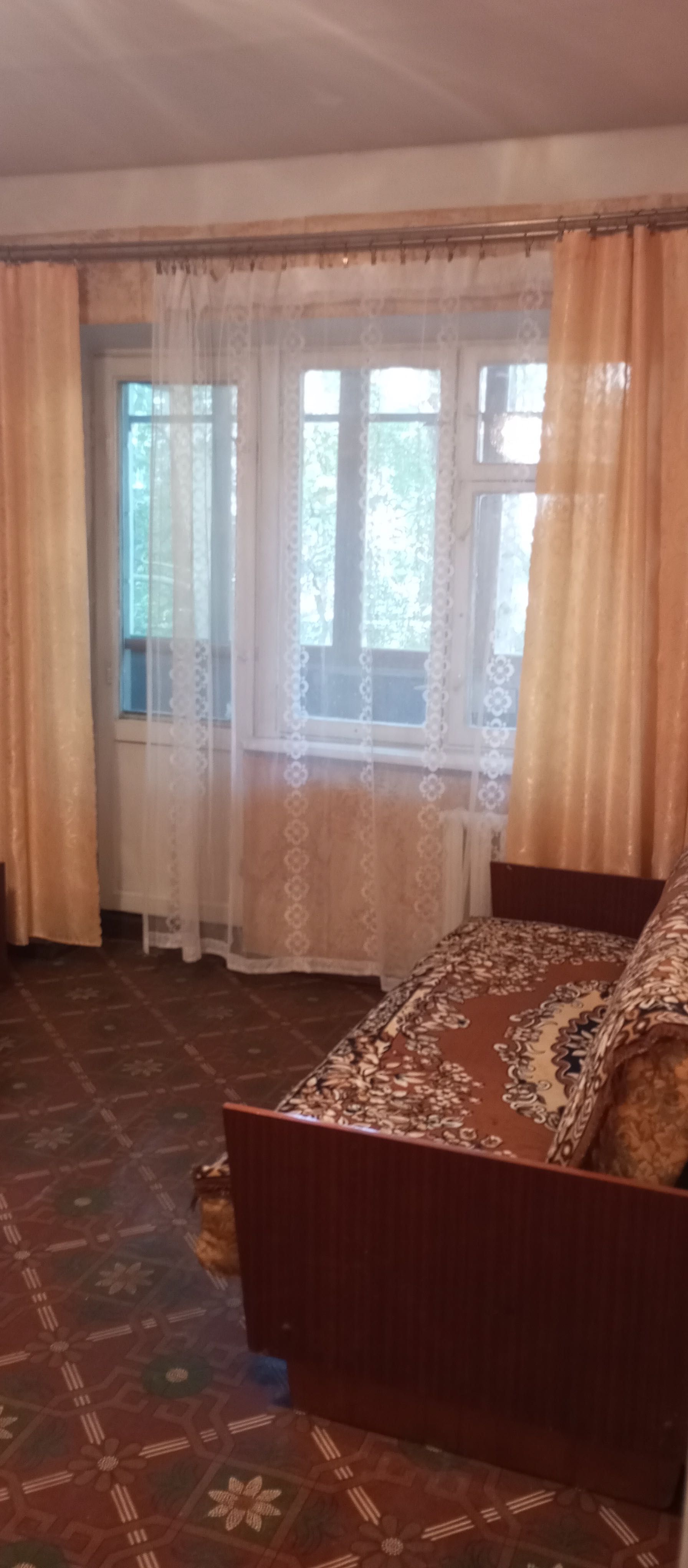 Отдам старую мебель
