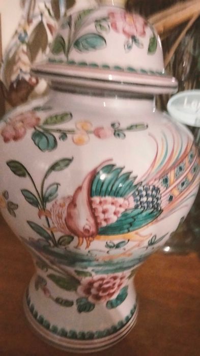 Pote pintado em cerâmica Outeiro