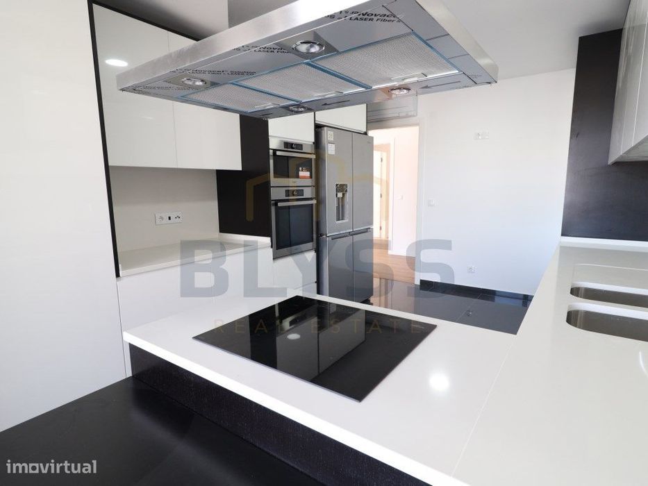 Apartamentos T3 e T3 Duplex NOVOS com Varanda Terraço e Box, nas Co...